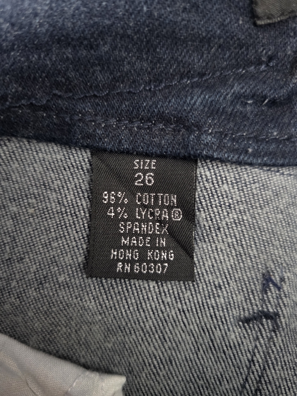 Vintage Sergio Valente Dark Wash Raw Seam Flare Jeans Y2K Size 26 - Picture 5 of 5